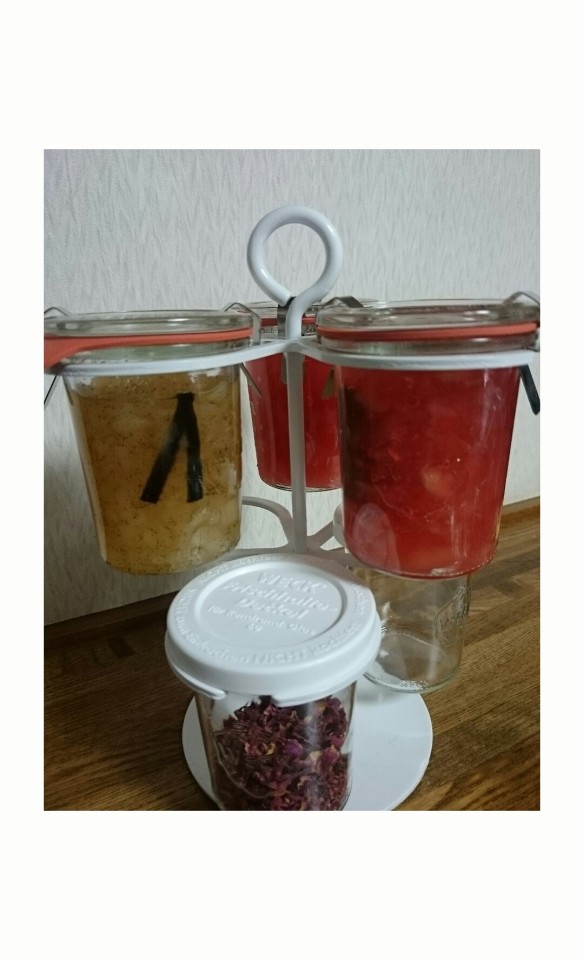 sketch-1445778994093